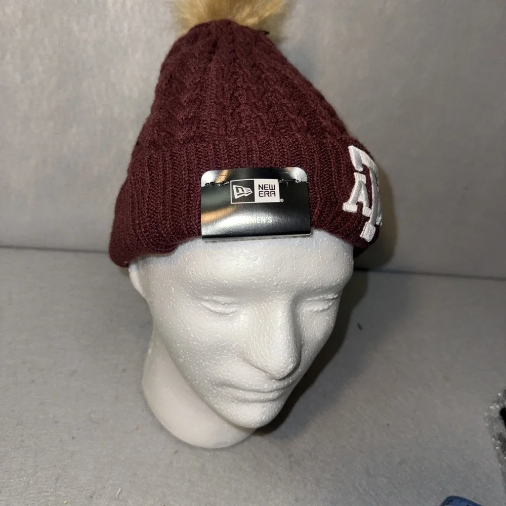 Texas A&M Aggies New Era Women's Cozy Cable‎ Knit Beanie